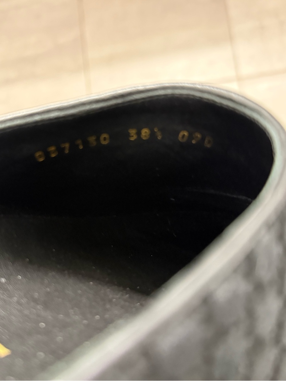 Gucci monogram slides - Picture 5 of 8